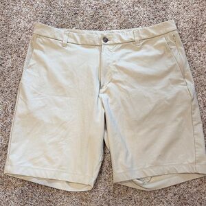 Lululemon ABC Classic-Fit Short 9"
Warpstreme size 36